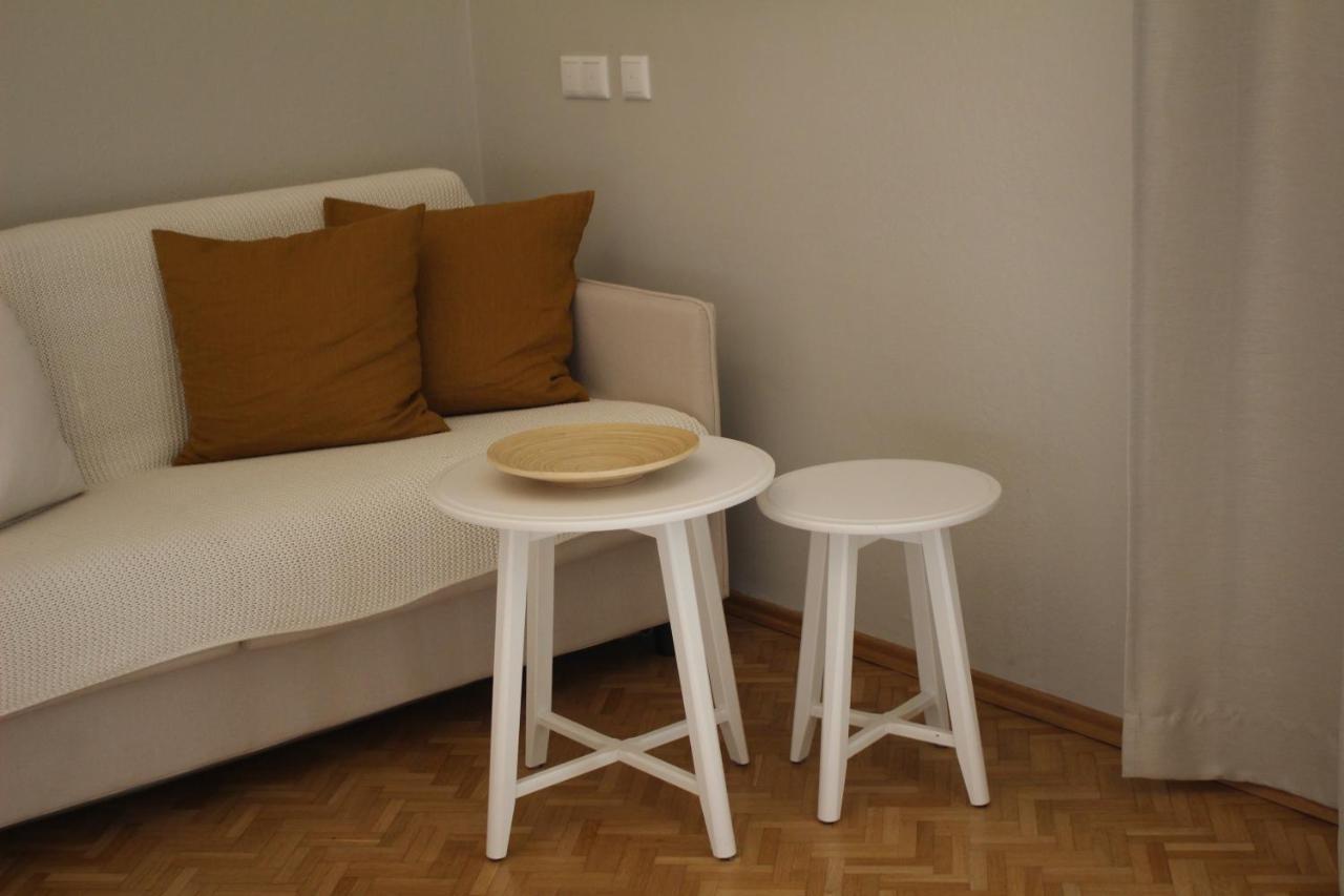 White Flat By Grazrentals With Cool Location & Free Parking المظهر الخارجي الصورة