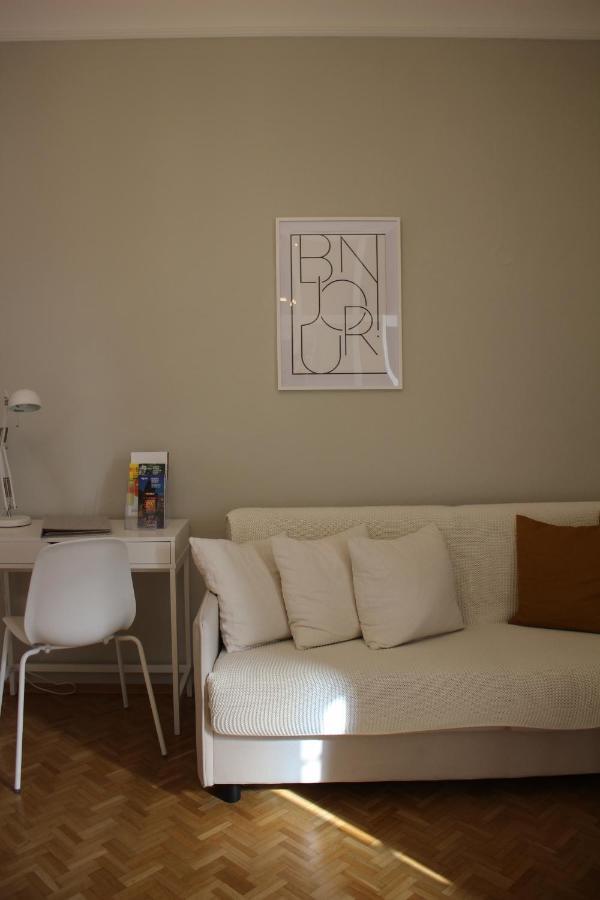 White Flat By Grazrentals With Cool Location & Free Parking المظهر الخارجي الصورة